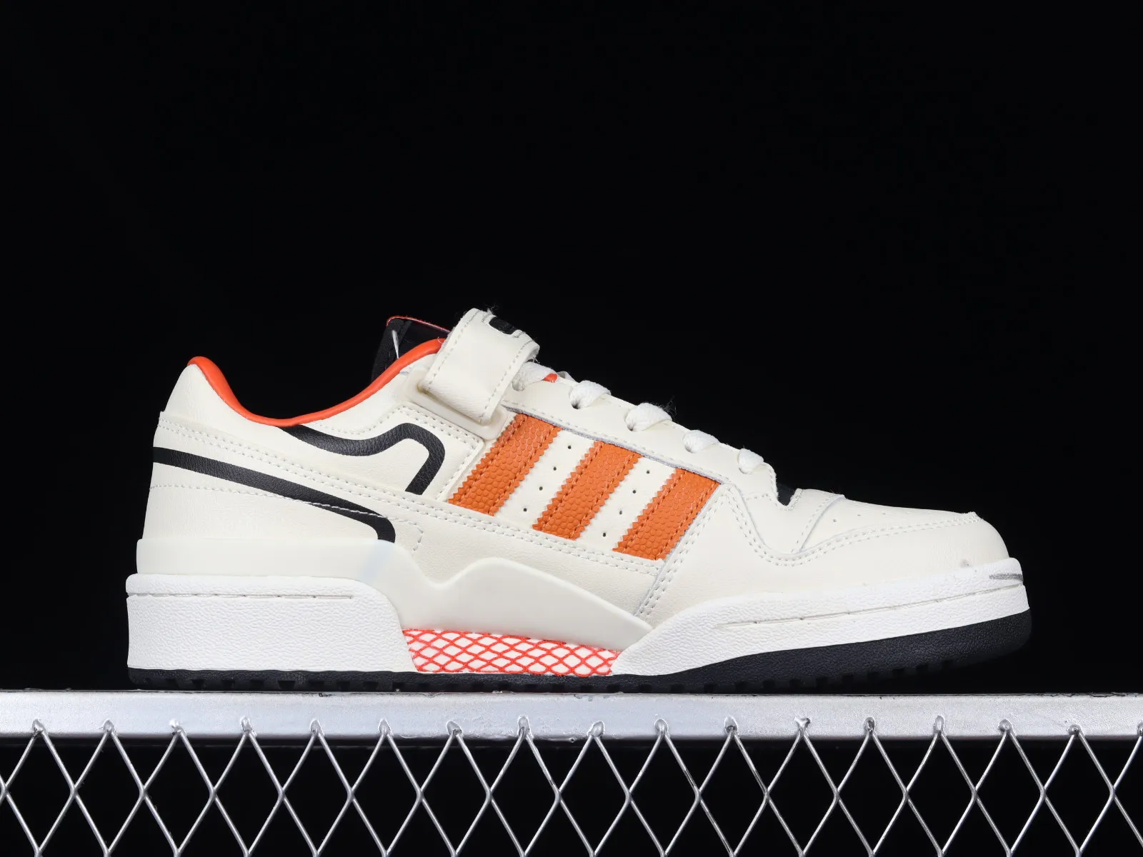 Adidas Forum 84 Low Cloud White Orange Core Black HR0460