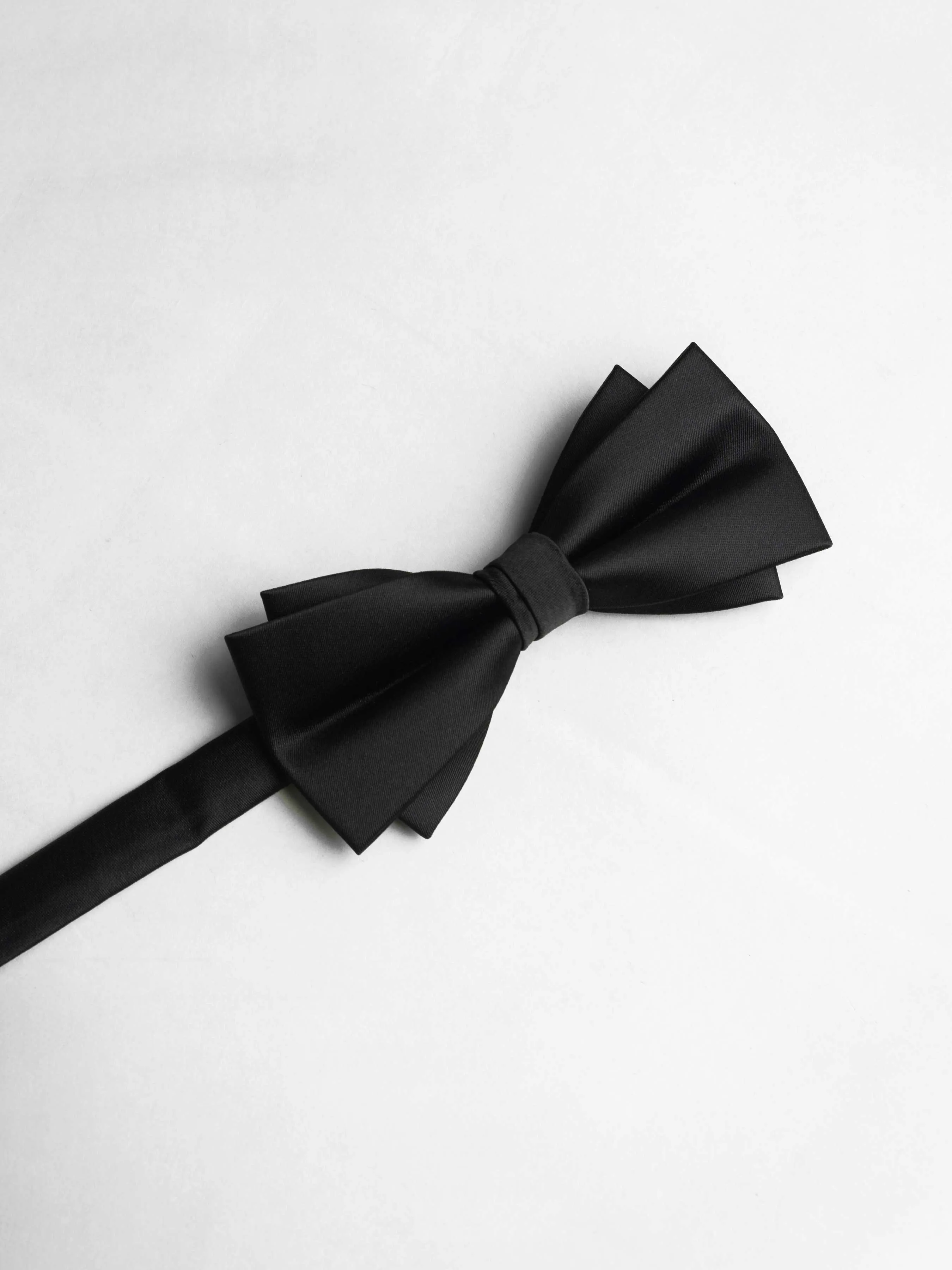 Bow Tie - Black Plain