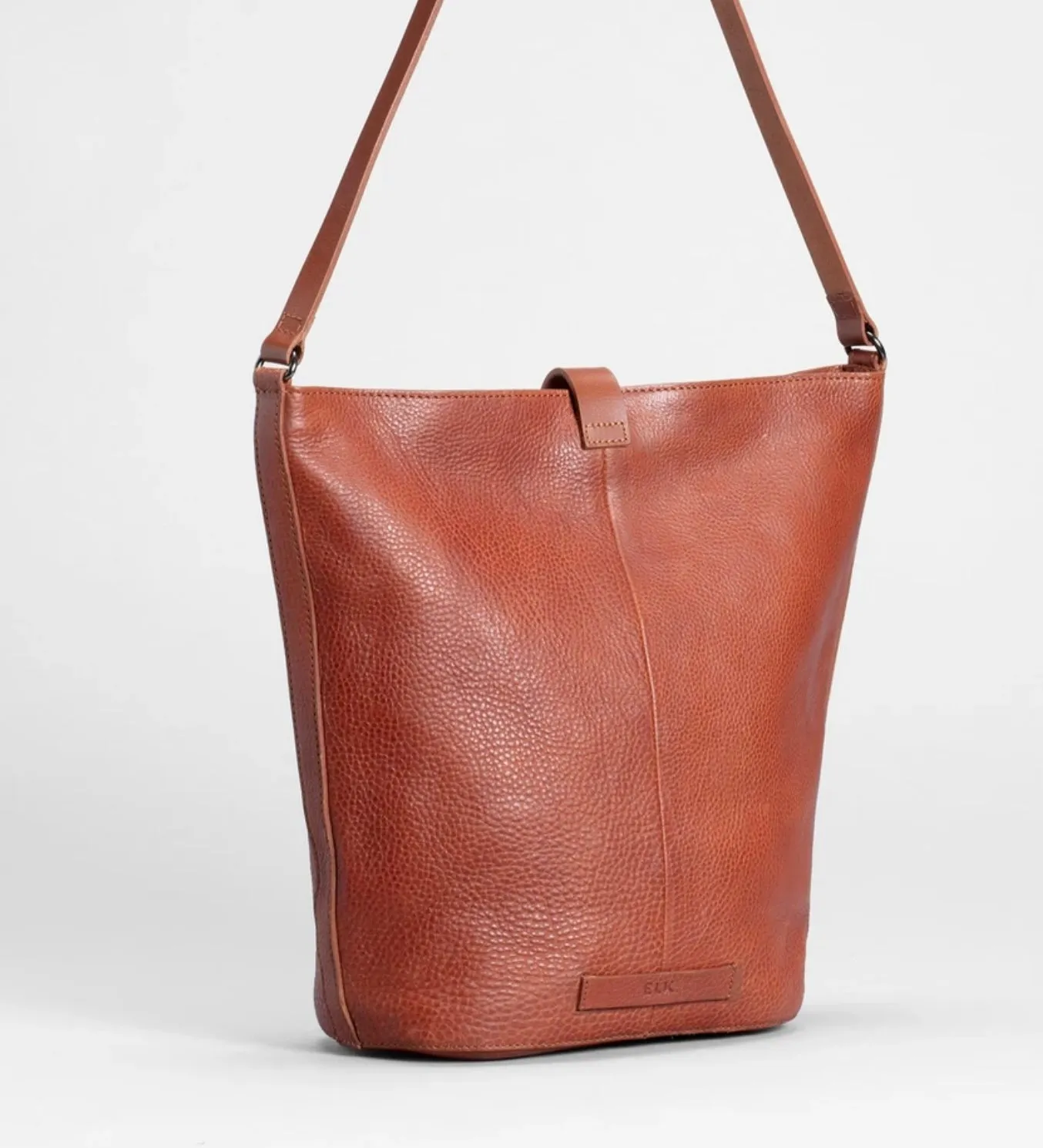 FAI Bucket Bag Tan