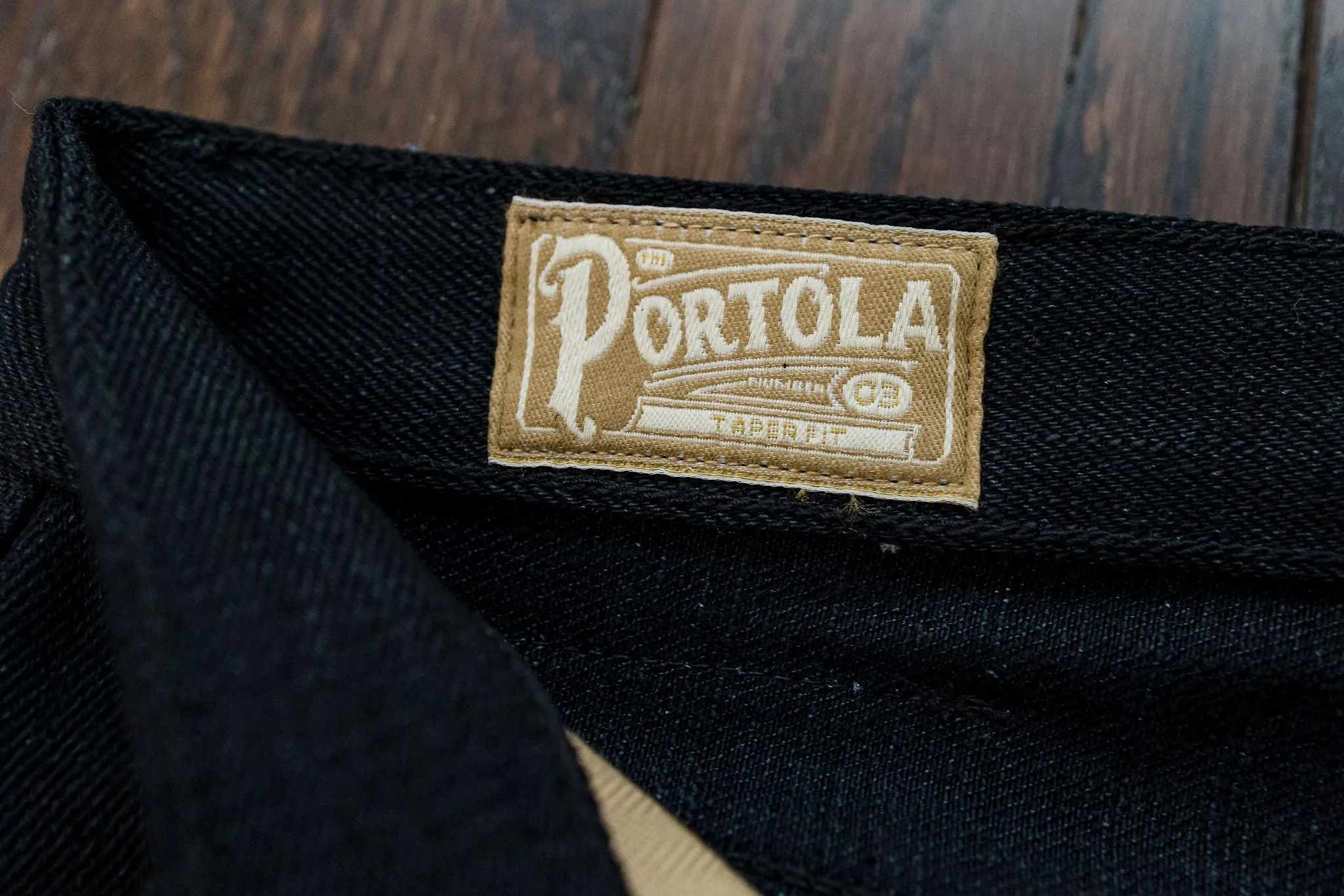 Freenote Cloth Portola - 17oz Black Slub