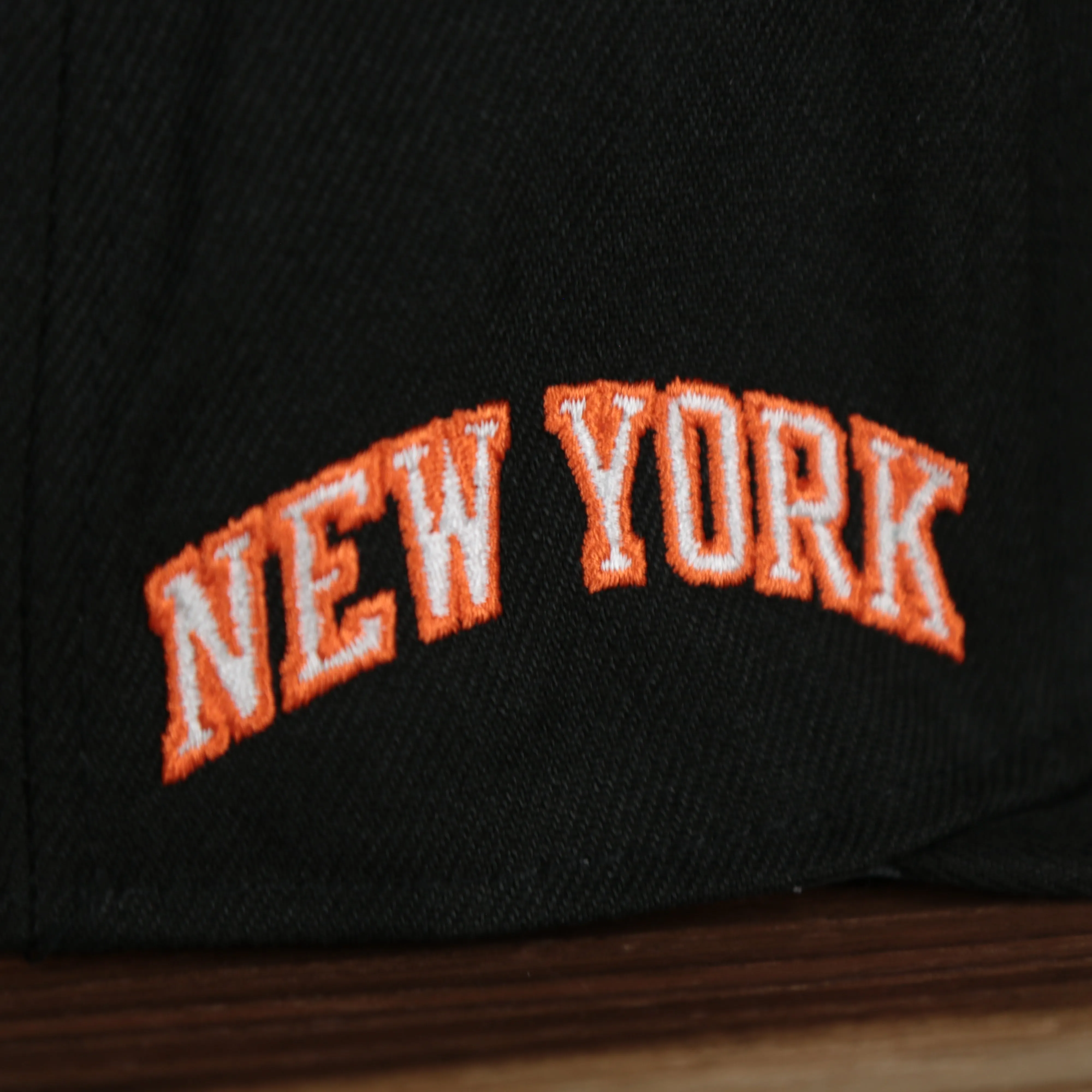 New York Knicks 2021 City Edition Vintage Grey Bottom 9Fifty Snapback | Black