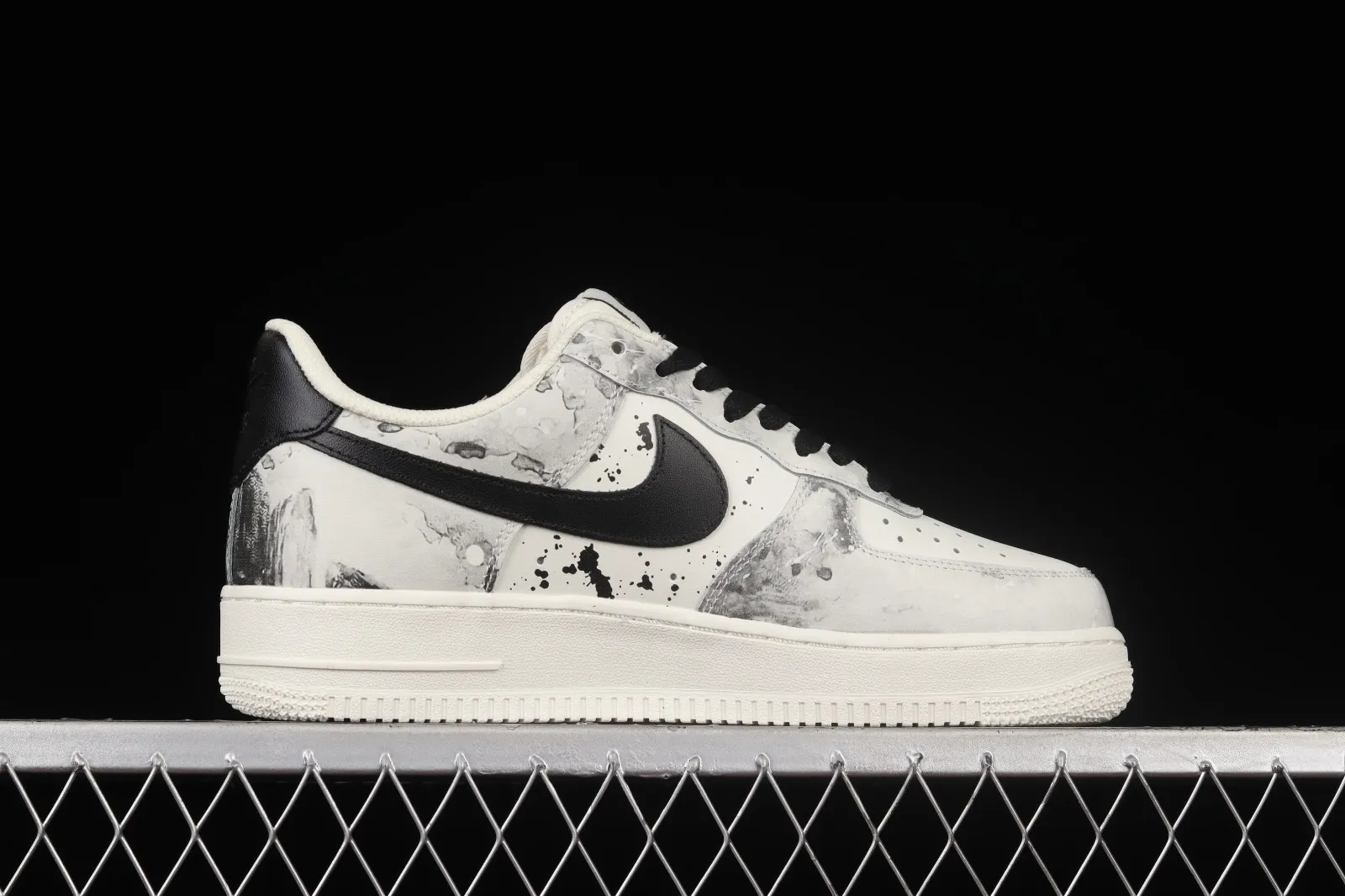 Nike Air Force 1 07 Low Landscape Ink Painting White Black BL1522-089