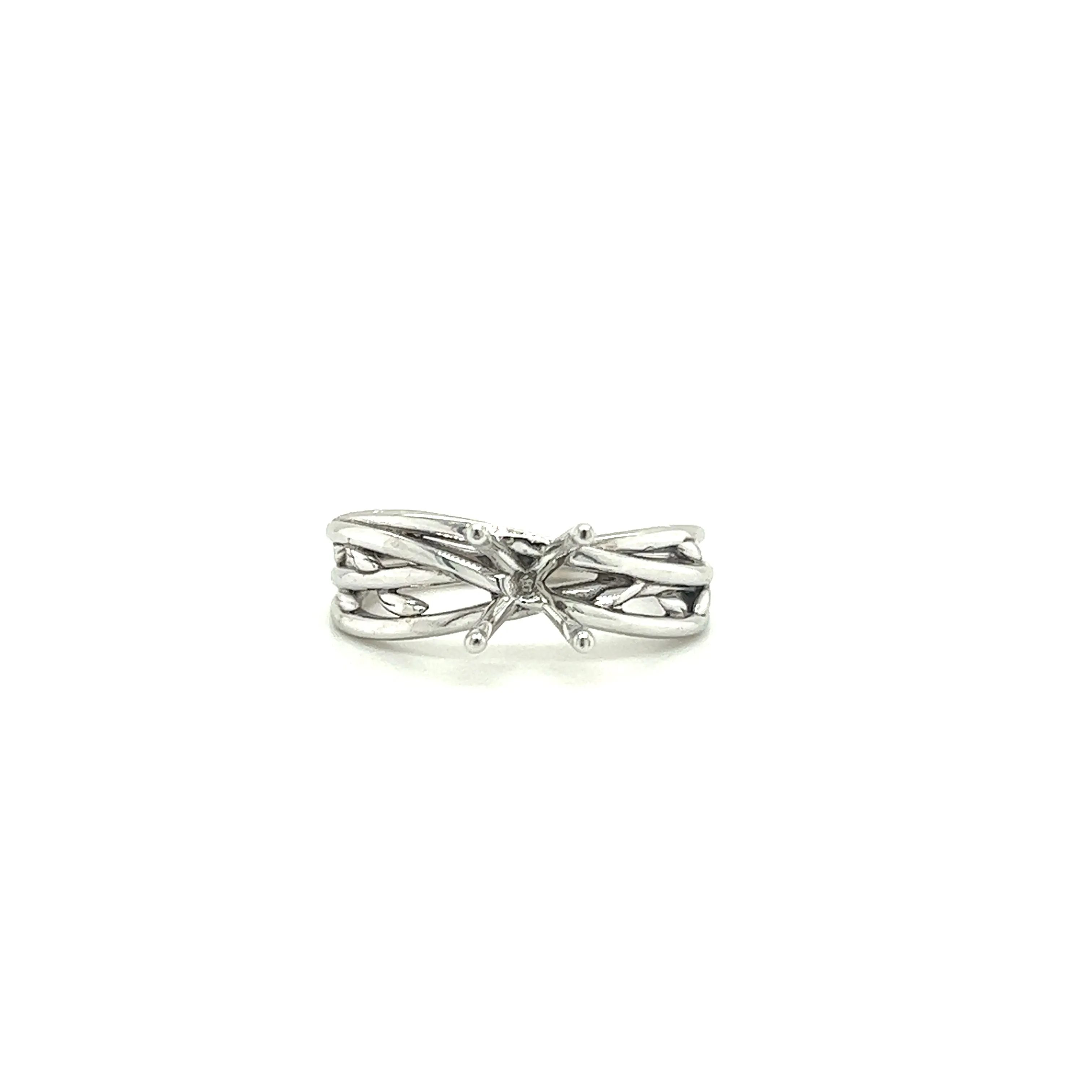 Solitare Vine Ring Setting with Split Shank in 14K White Gold